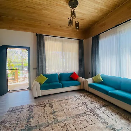Kara Kedi Villa'S-3